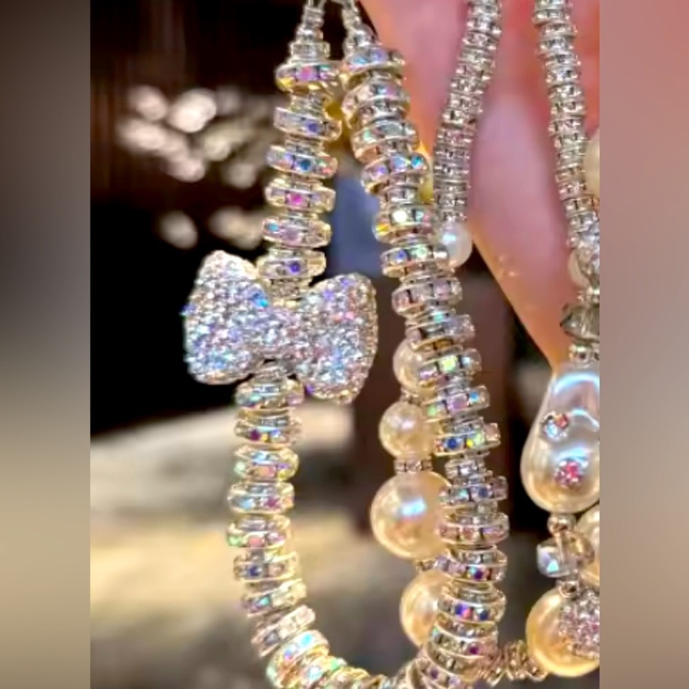 Elegant Silver and Gold Crystal Phone Jewelry Lanyard